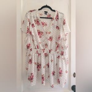 Sweet, Flirty Floral Blouse